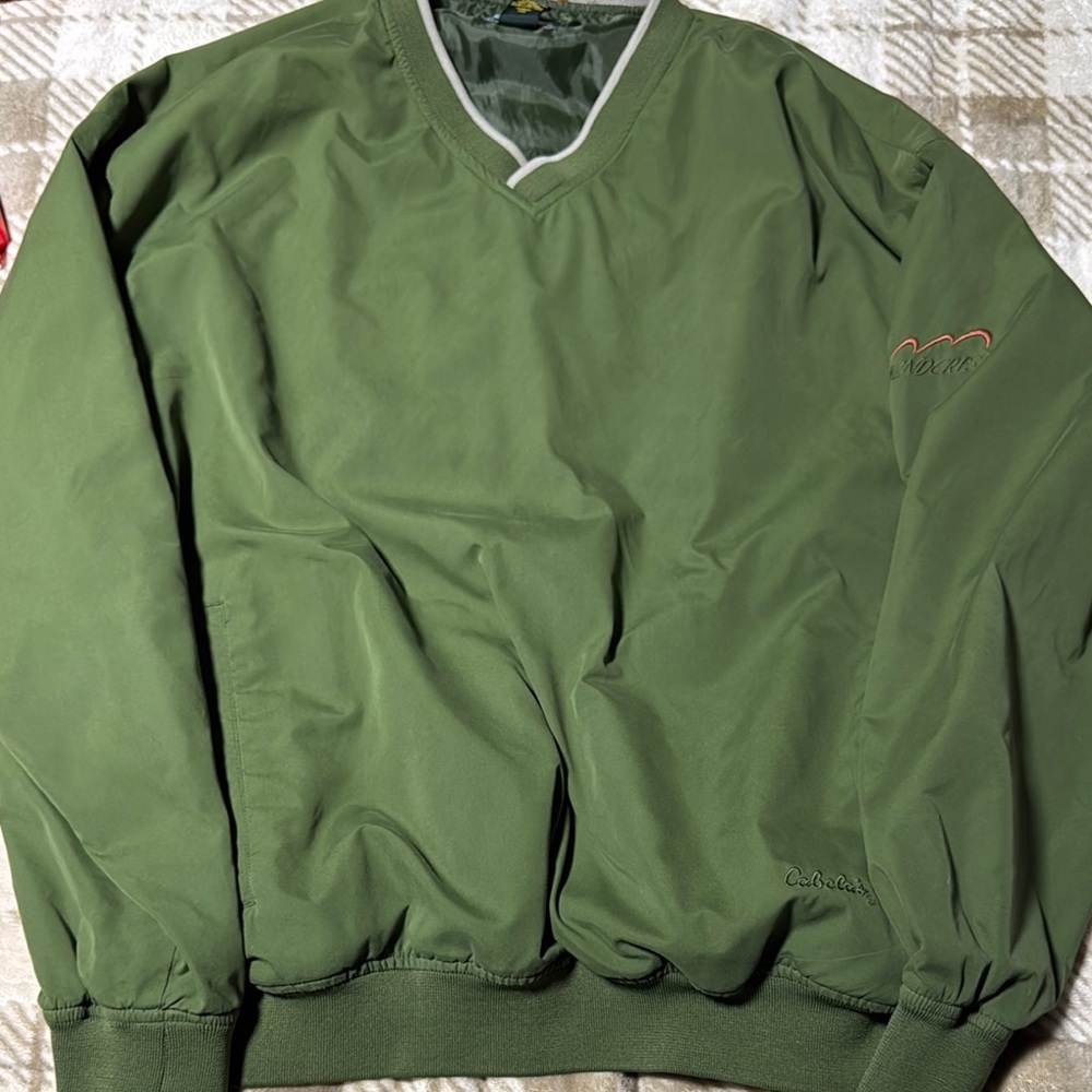 Cabela’s Men's Green Sweater